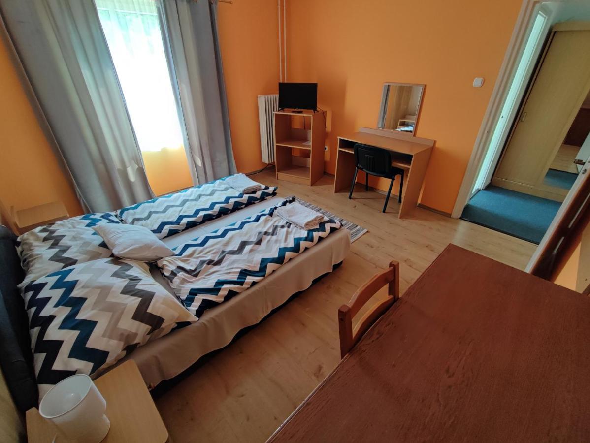 Hotel Beke Sziget Komlo Luaran gambar